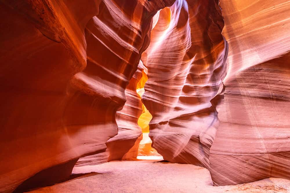 Light beams inside Antelope Canyon